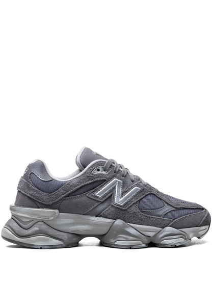 New Balance’s grey 9060