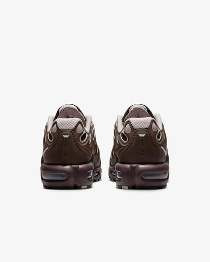 NIKE AIR MAX PLUS DRIFT BROWN