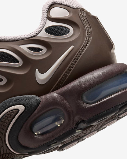 NIKE AIR MAX PLUS DRIFT BROWN