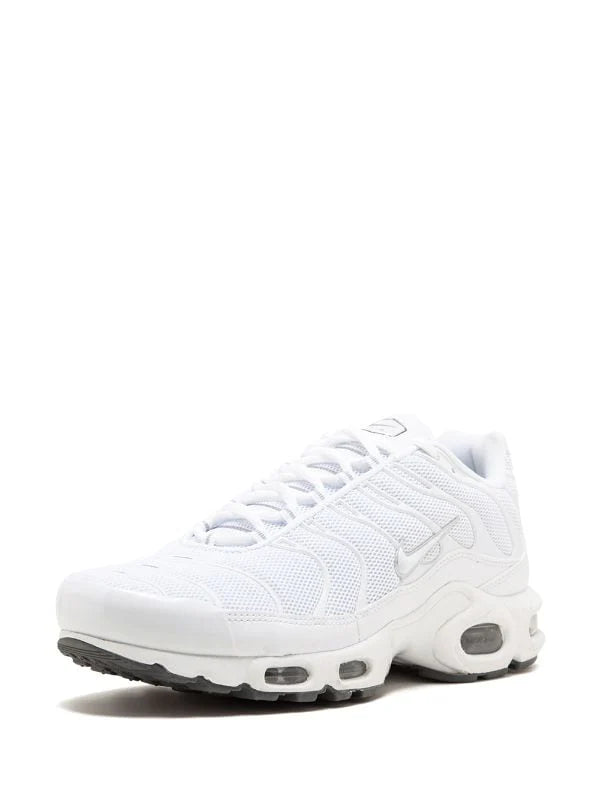 NIKE AIR MAX PLUS "TRIPLE WHITE"