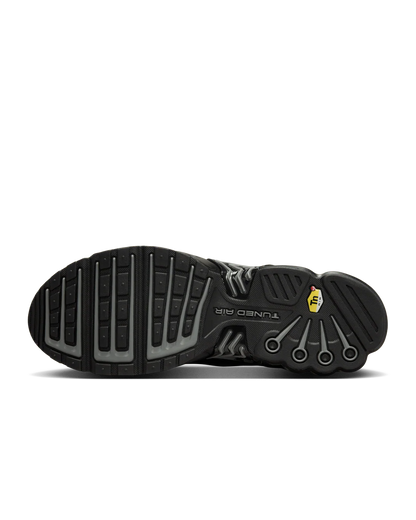 NIKE AIR MAX PLUS III