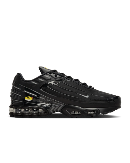 NIKE AIR MAX PLUS III