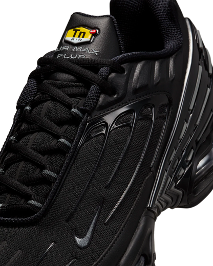 NIKE AIR MAX PLUS III