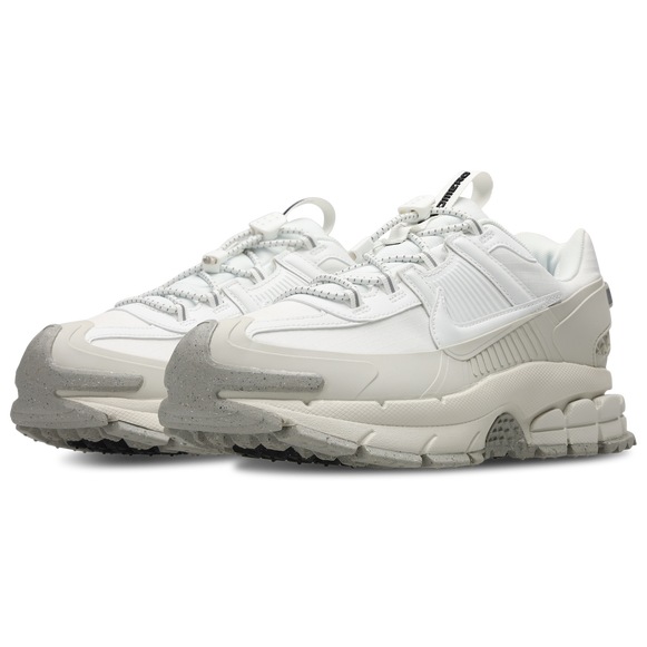 NIKE ZOOM VOMERO ROAM WHITE SNEAKER